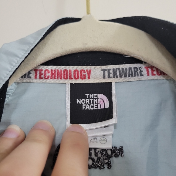 The north face vintage half zip windbreaker S - Picture 3 of 4